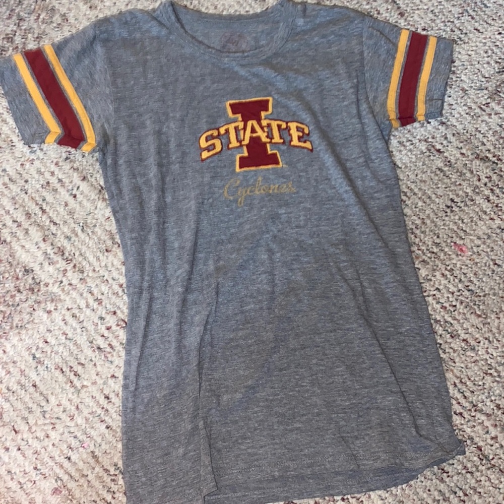 Gray short sleeve, Iowa State shirt